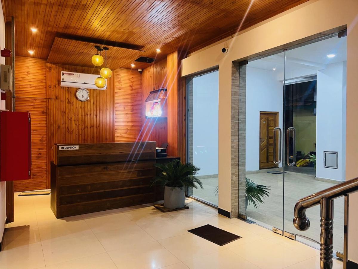 Sp Tourist Hotel Jaffna Exterior photo
